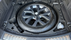 Land Rover Discovery Sport 1.5 P300e R-Dynamic SE 5dr Auto [5 Seat] Station Wagon